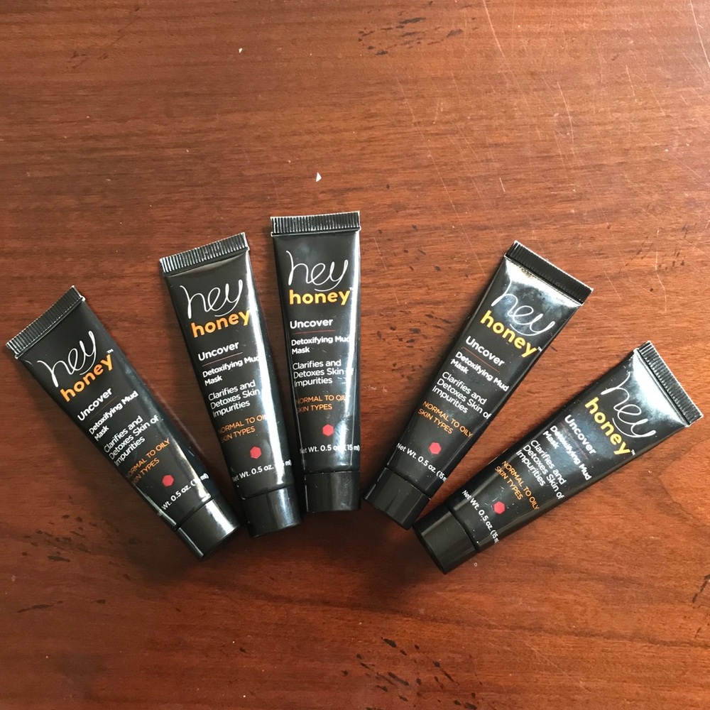 Lot 5 New hey honey uncover detoxifying mud mask